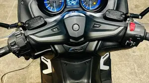 Yamaha T-Max 560 (2020 - 21)  (6)