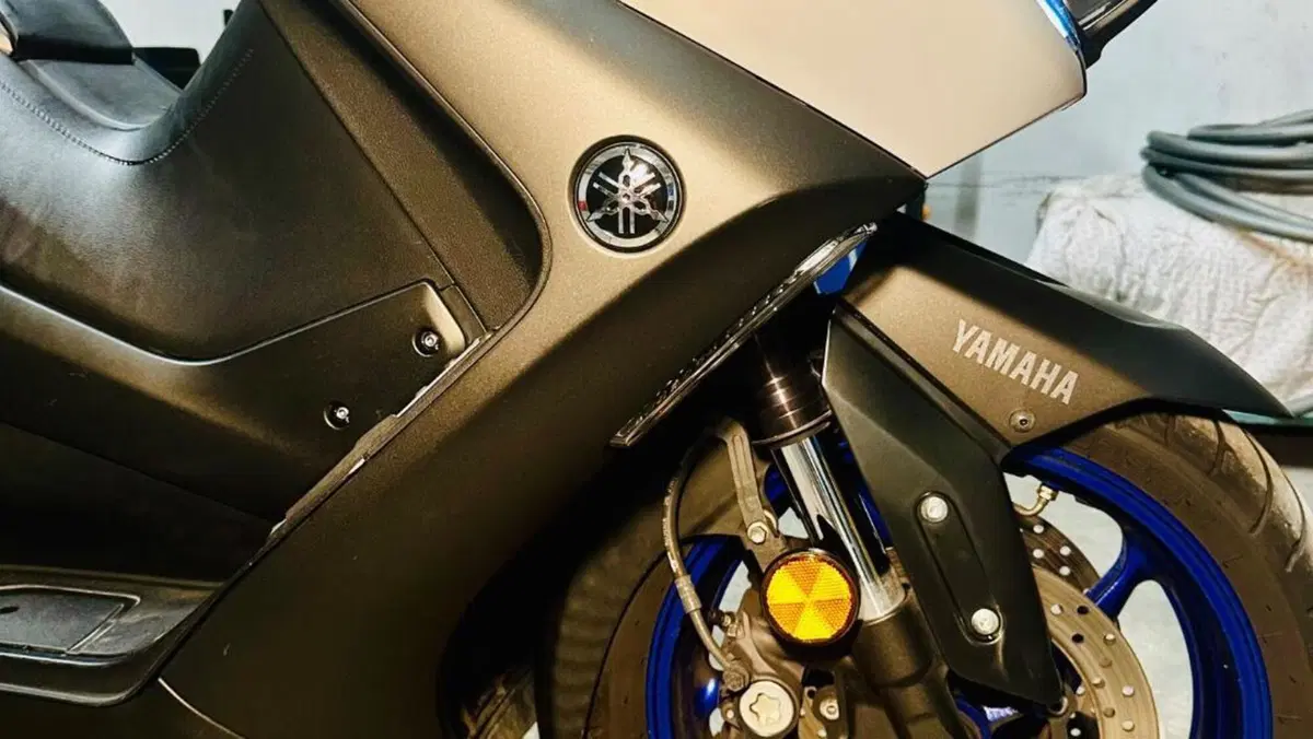 Yamaha T-Max 560 (2020 - 21)  (9)