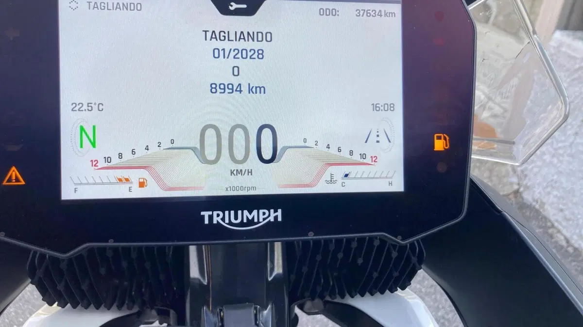 Triumph Tiger 900 GT (2020 - 23)  (2)