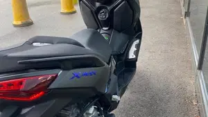 Yamaha X-Max 300 (2025 - 26)  (4)