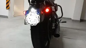 Harley-Davidson 883 Iron (2014 - 16) - XL 883N  (3)