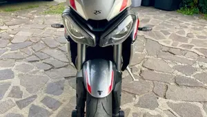 Triumph Street Triple RS (2020 - 22)  (6)