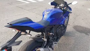 Yamaha YZF R1 (2020 - 25)  (6)