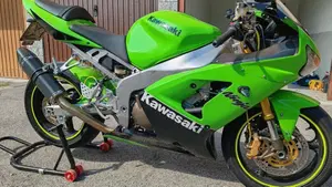 Kawasaki Ninja 636 ZX-6R (2003 - 04)  (3)