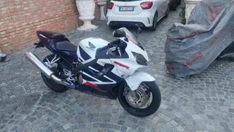 Honda CBR 600 F Sport usata