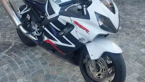 Honda CBR 600 F Sport  (9)
