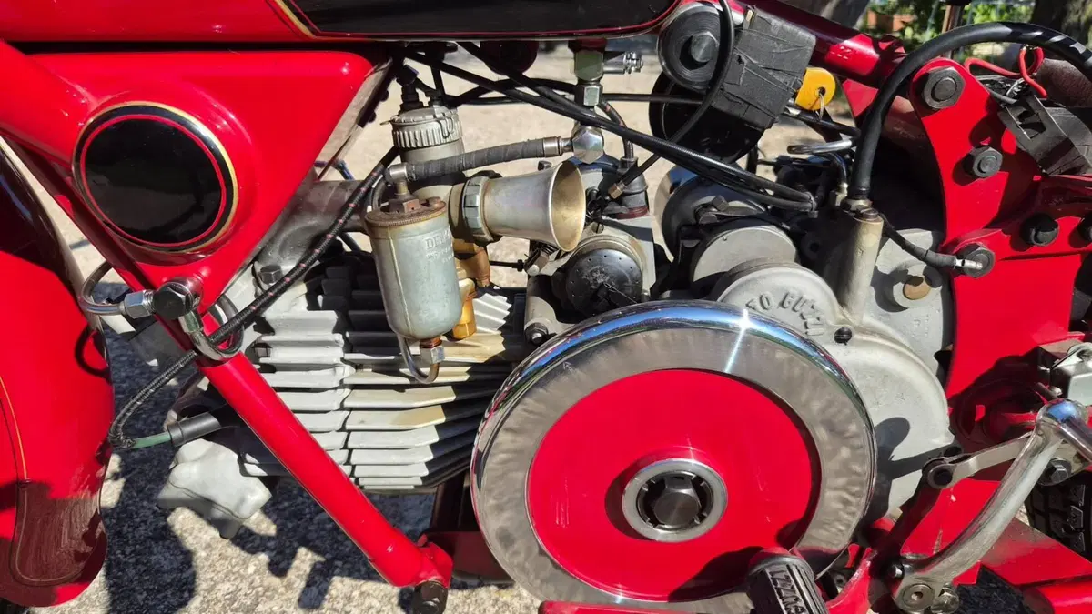 Moto Guzzi   (6)