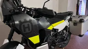 Husqvarna Norden 901 (2022 - 26)  (3)