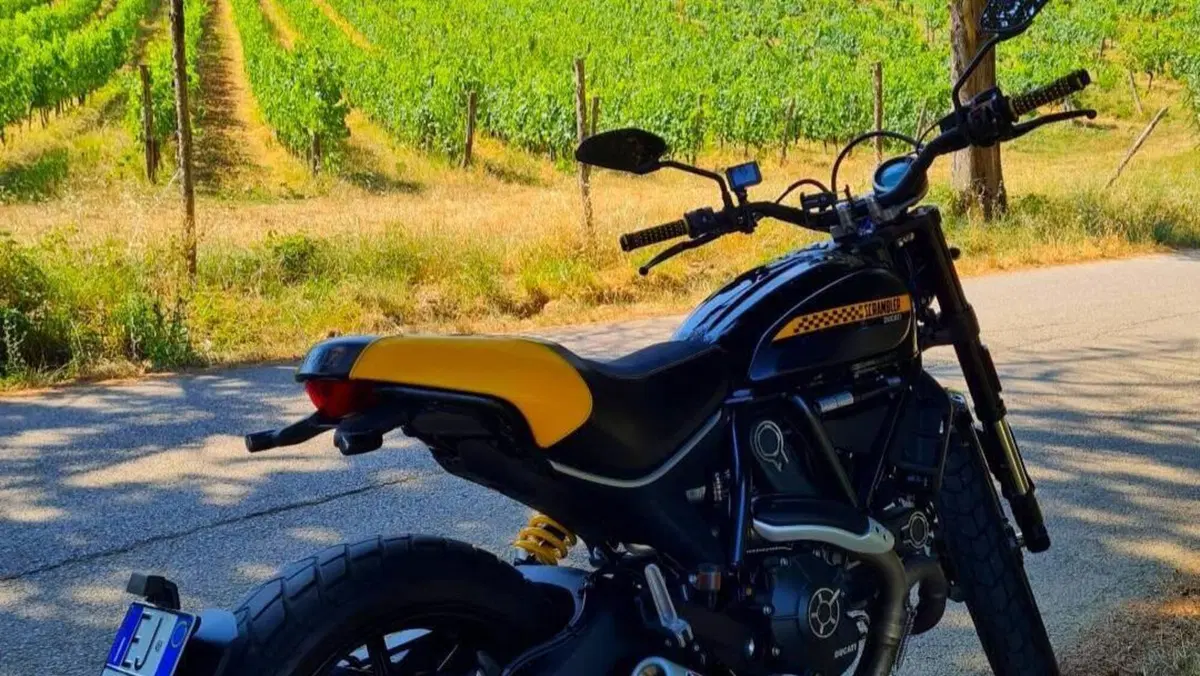 Ducati Scrambler 800 Full Throttle (2017 - 21)  (2)