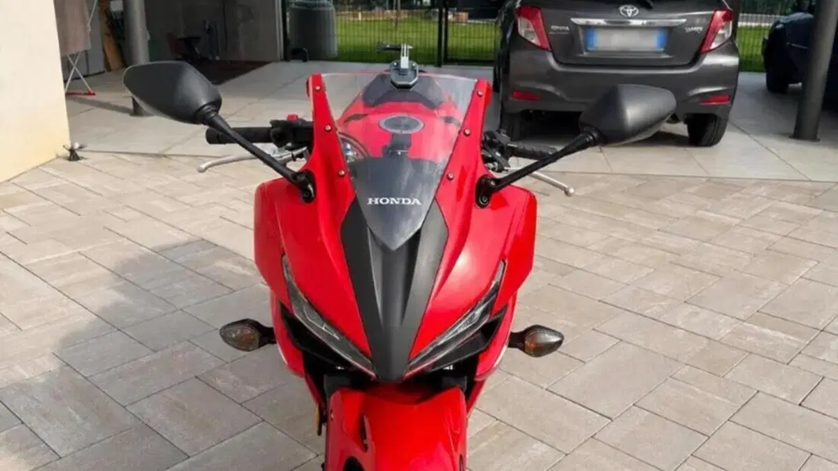 Honda CBR 500 R ABS (2017 - 18)  (2)