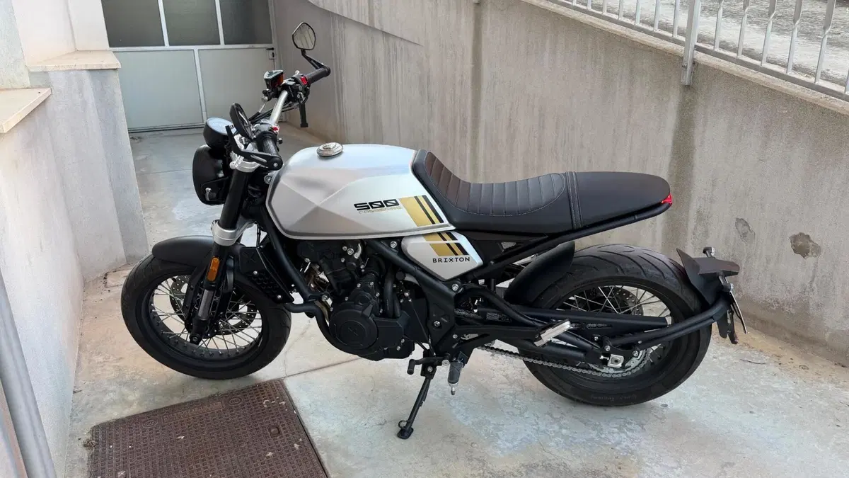 Brixton Motorcycles Crossfire 500 (2021 - 25)  (3)