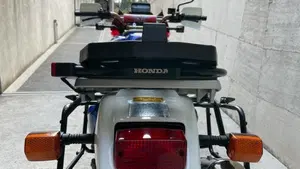 Honda Africa Twin XRV 750 (1996 - 02)  (7)