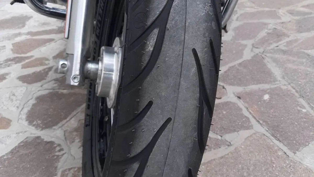 Harley-Davidson 1200 Custom CB (2013 - 17) - XL 1200CB  (5)
