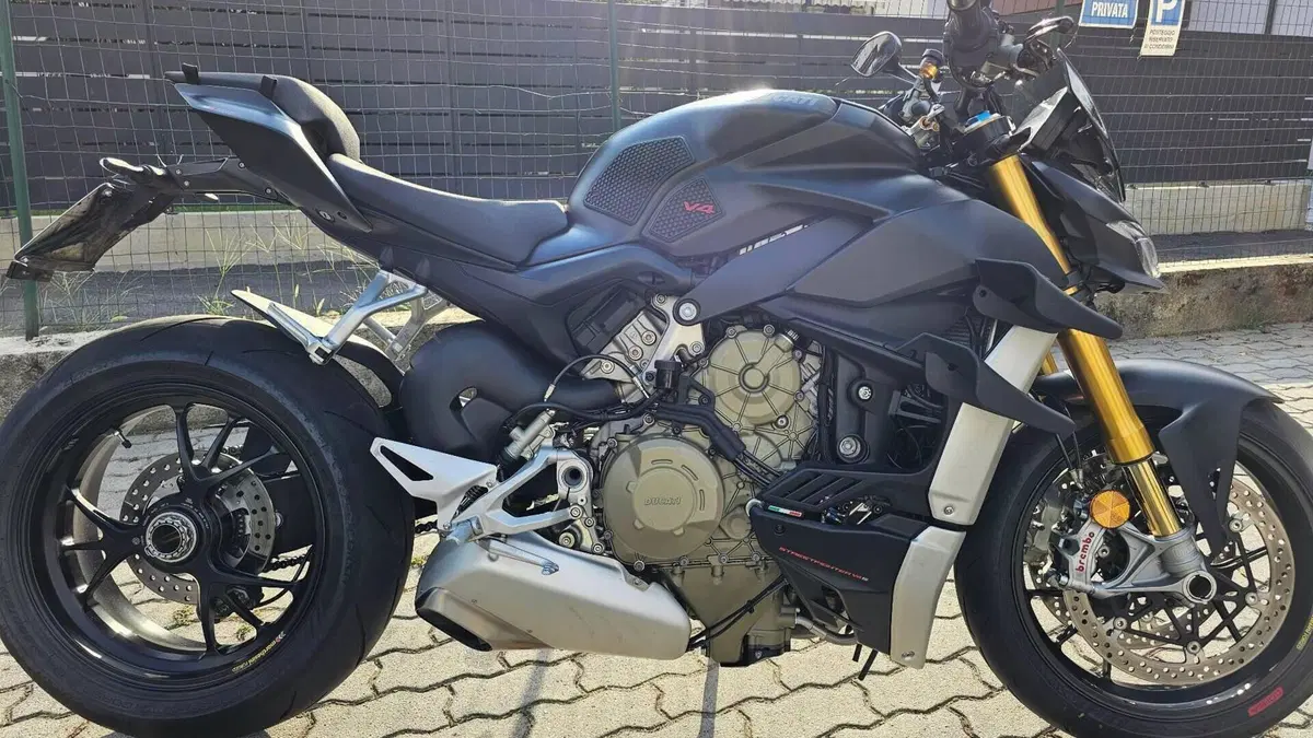 Ducati Streetfighter V4 1100 S (2021 - 22)  (3)