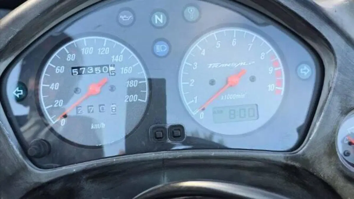Honda Transalp XL 650V (2005 - 06)  (5)