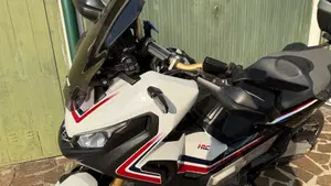 Honda X-ADV 750 (2018 - 20)  (11)