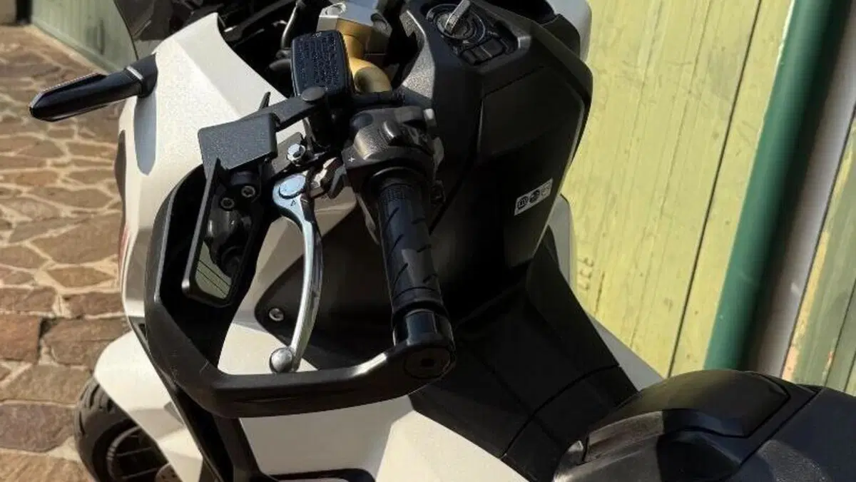 Honda X-ADV 750 (2018 - 20)  (12)