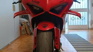 Ducati Panigale V4 (2022 - 24)  (2)