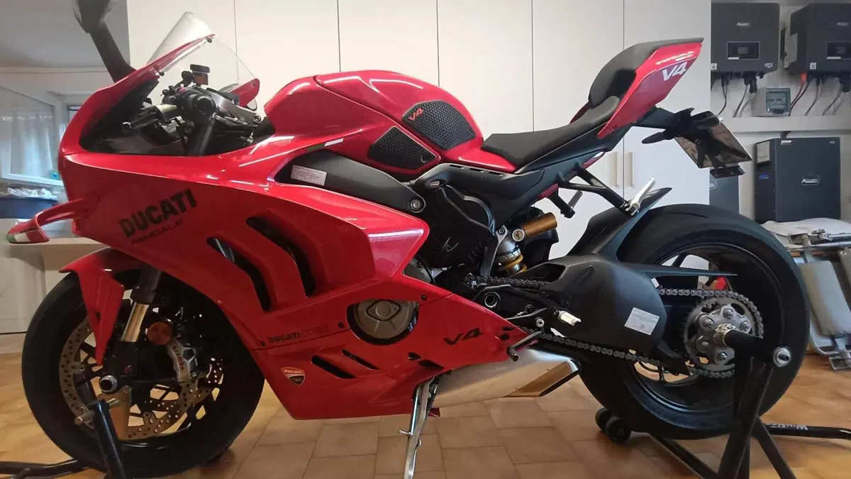 Ducati Panigale V4 (2022 - 24)  (5)