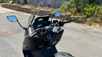 Yamaha T-Max 560 (2022 - 24)