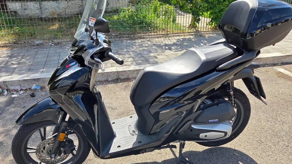 Honda SH 150i (2024 - 25)  (2)
