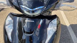 Honda SH 150i (2024 - 25)  (9)