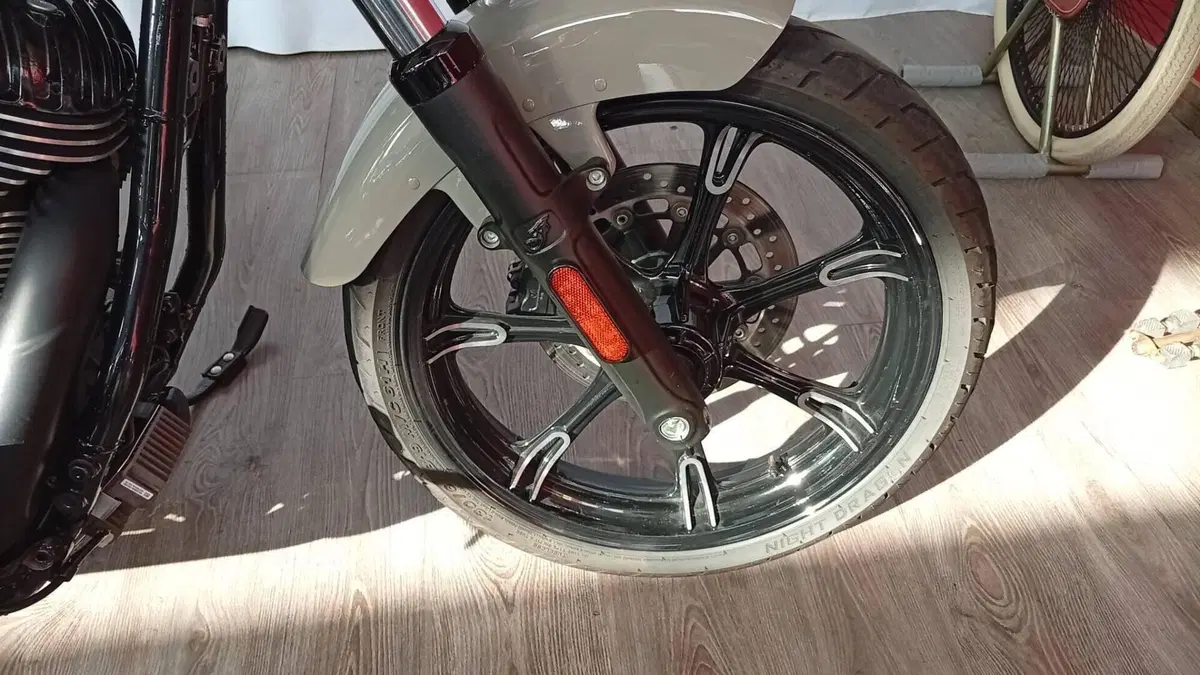Indian Chief 1890 Dark Horse (2021 - 26)  (3)