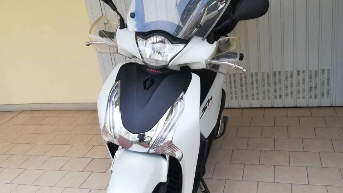 Honda SH 150i ABS (2013 - 16)  (4)