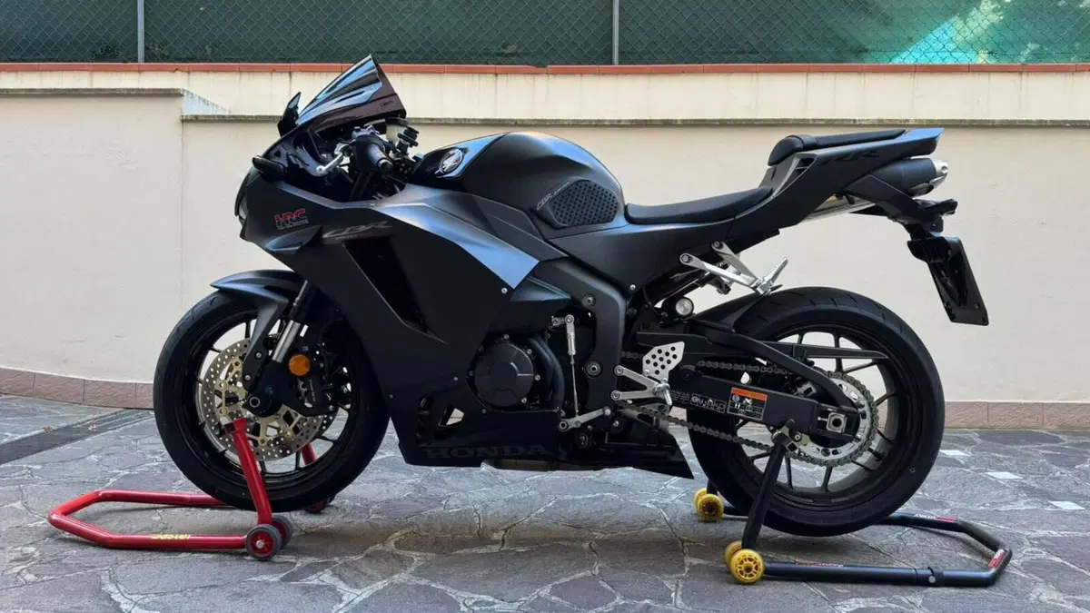 Honda CBR 600 RR (2024 - 26) 