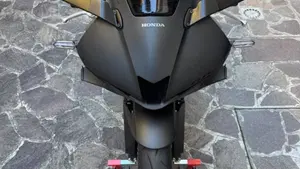 Honda CBR 600 RR (2024 - 26)  (3)