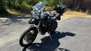 Triumph Tiger 800 XC (2011 - 12)  (3)