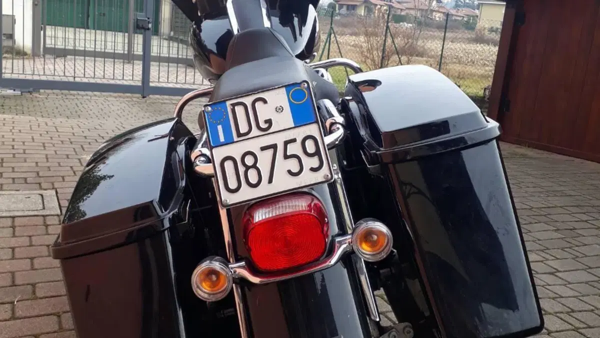 Harley-Davidson 1584 Electra Glide Standard (2007) - FLHT  (3)
