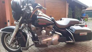 Harley-Davidson 1584 Electra Glide Standard (2007) - FLHT  (4)