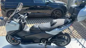 Yamaha T-Max 560 Tech Max (2025 - 26)  (3)