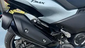 Yamaha T-Max 560 Tech Max (2025 - 26)  (9)