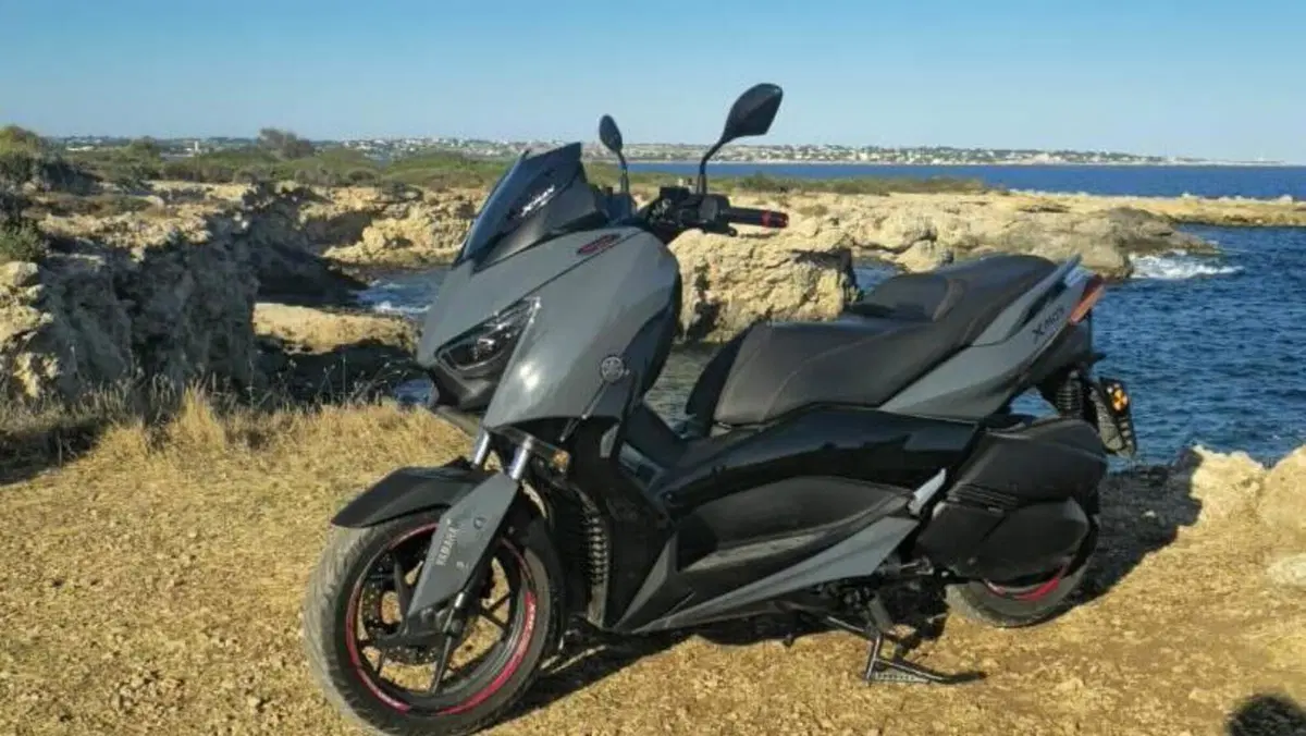 Yamaha X-Max 300 Tech Max (2021 - 24)  (4)