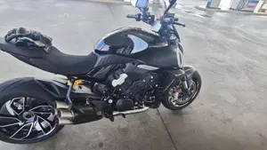 Ducati Diavel V4 (2023 - 26)  (3)