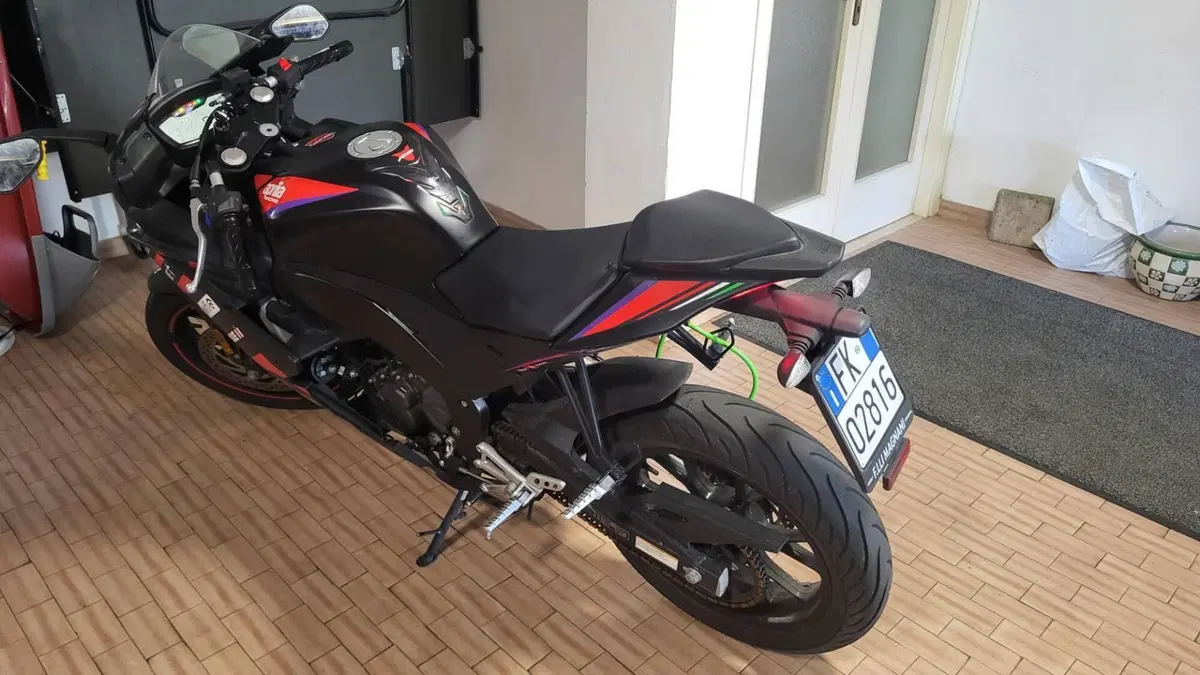 Aprilia RS 125 GP Replica (2021 - 24)  (8)