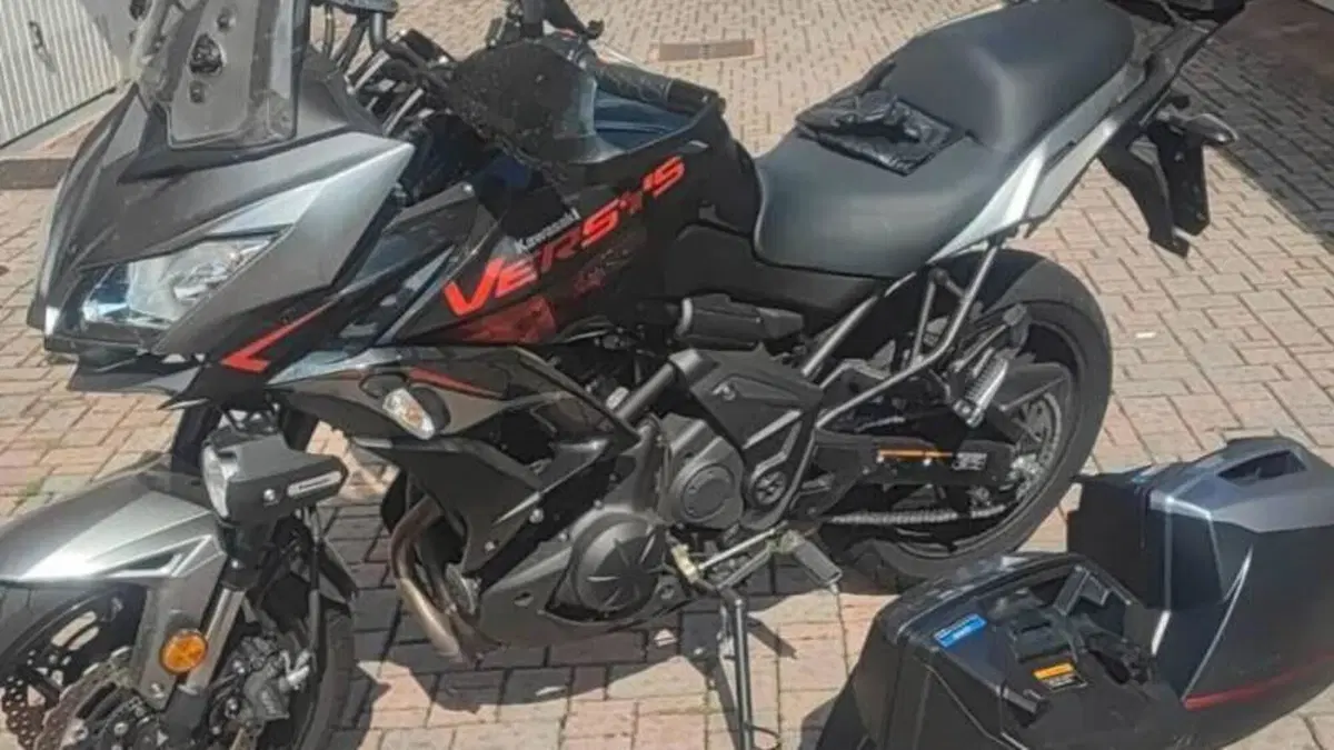 Kawasaki Versys 650 Grand Tourer (2021) 