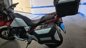 Moto Guzzi V85 TT Evocative Graphics (2021 - 23)  (6)