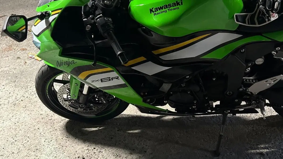 Kawasaki Ninja 636 ZX-6R Performance (2025 - 26)  (2)