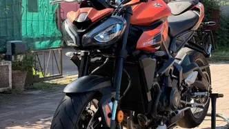 Triumph Street Triple 765 R (2023 - 26)