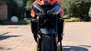 Triumph Street Triple 765 R (2023 - 26)  (2)