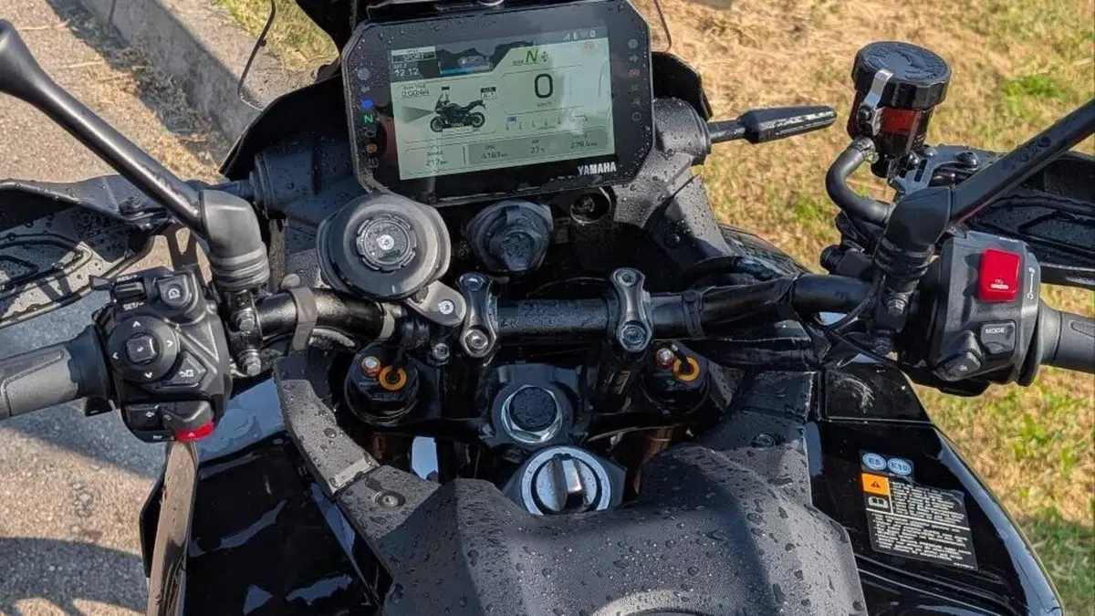 Yamaha Tracer 9 GT+ Y-AMT (2025 - 26)  (3)