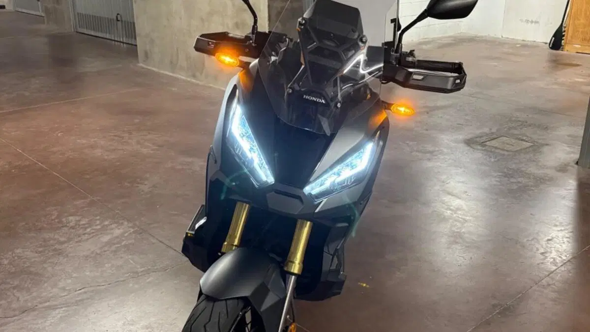 Honda X-ADV 750 DCT (2021 - 24)  (2)