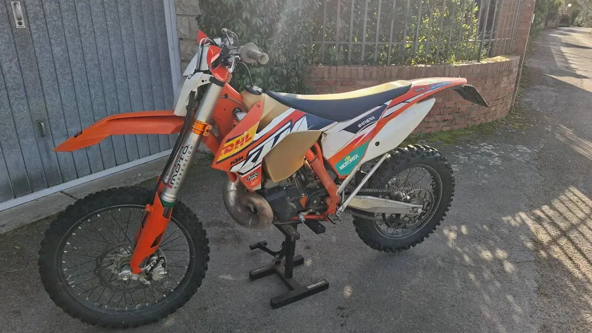 KTM 250 EXC E (2015)  (2)