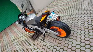 Aprilia Tuono V4 RR (2015 - 17)  (3)