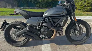 Ducati Scrambler 800 Night Shift (2021 - 22) 