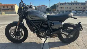 Ducati Scrambler 800 Night Shift (2021 - 22)  (2)