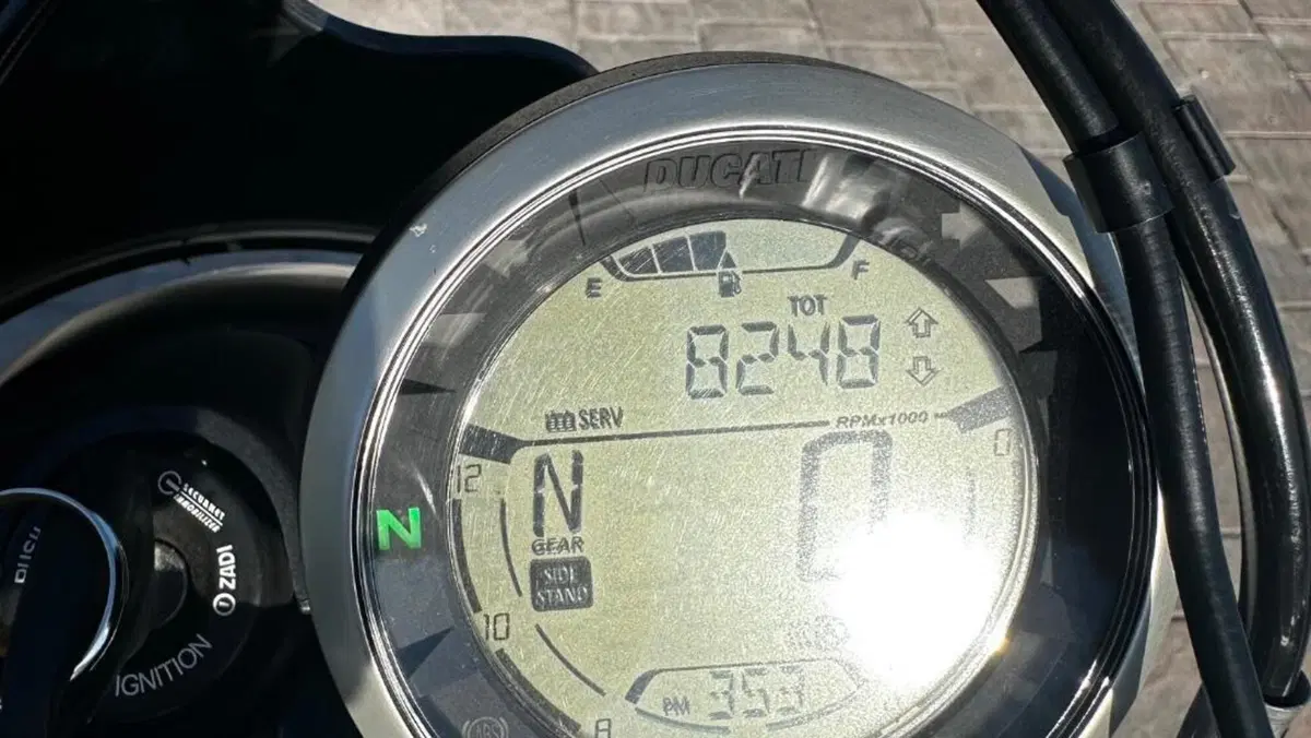 Ducati Scrambler 800 Night Shift (2021 - 22)  (8)
